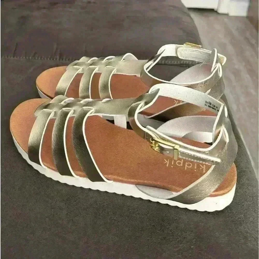Girls Metallic Strappy Sandals Size 6 Big Kid New With Tags - Picture 3 of 4